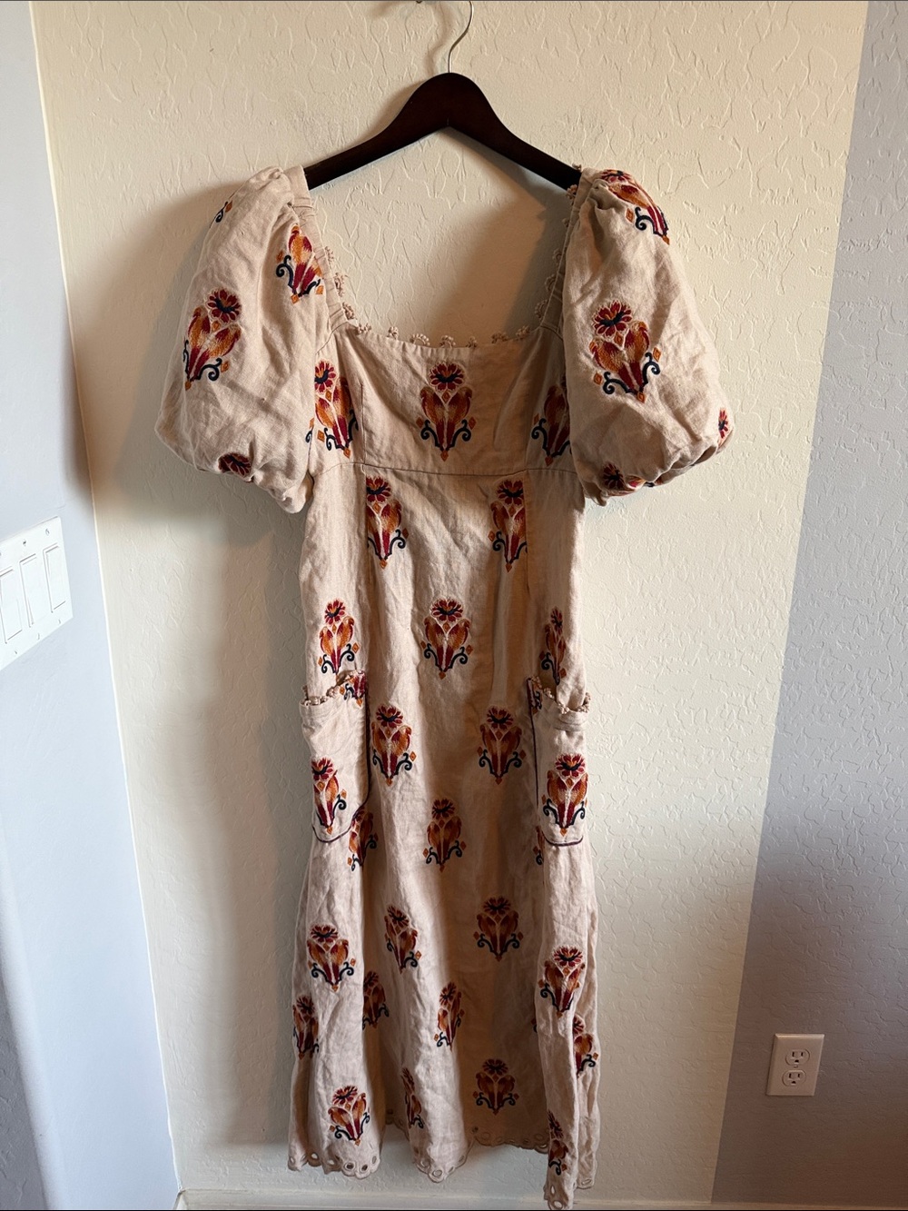 FARM Rio Puff Sleeve Linen Macaw Dress- size Small - Picture 3 of 9